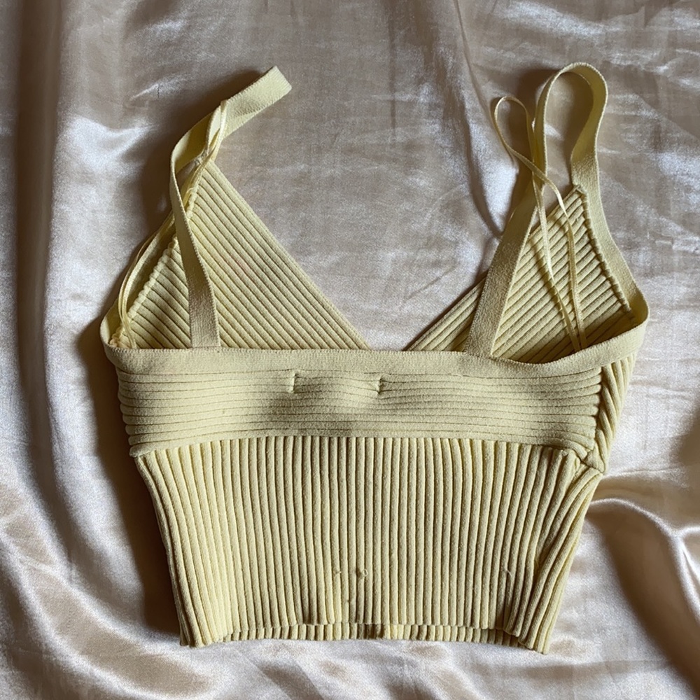 Light Yellow Ribbed Crop Top - Picture 2 of 4